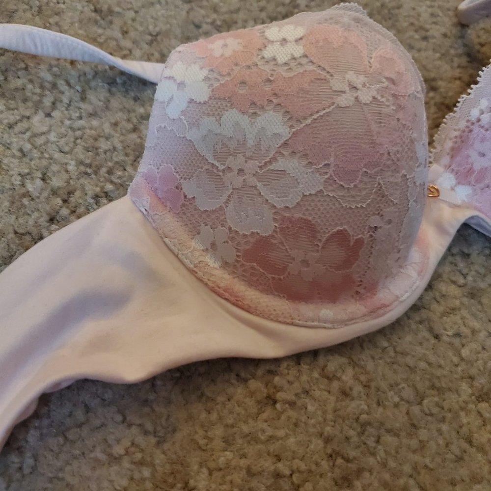 Victoria's Secret - Body by Victoria Bra